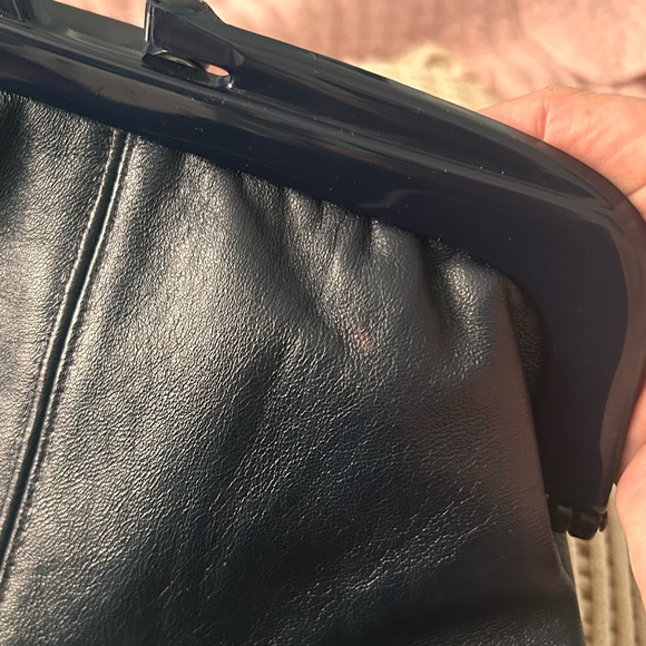 Vintage Eatons leather clutch - Picture 11 of 11